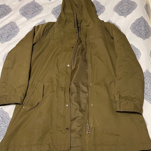Olive Green coat from Zara - Picture 3 of 4